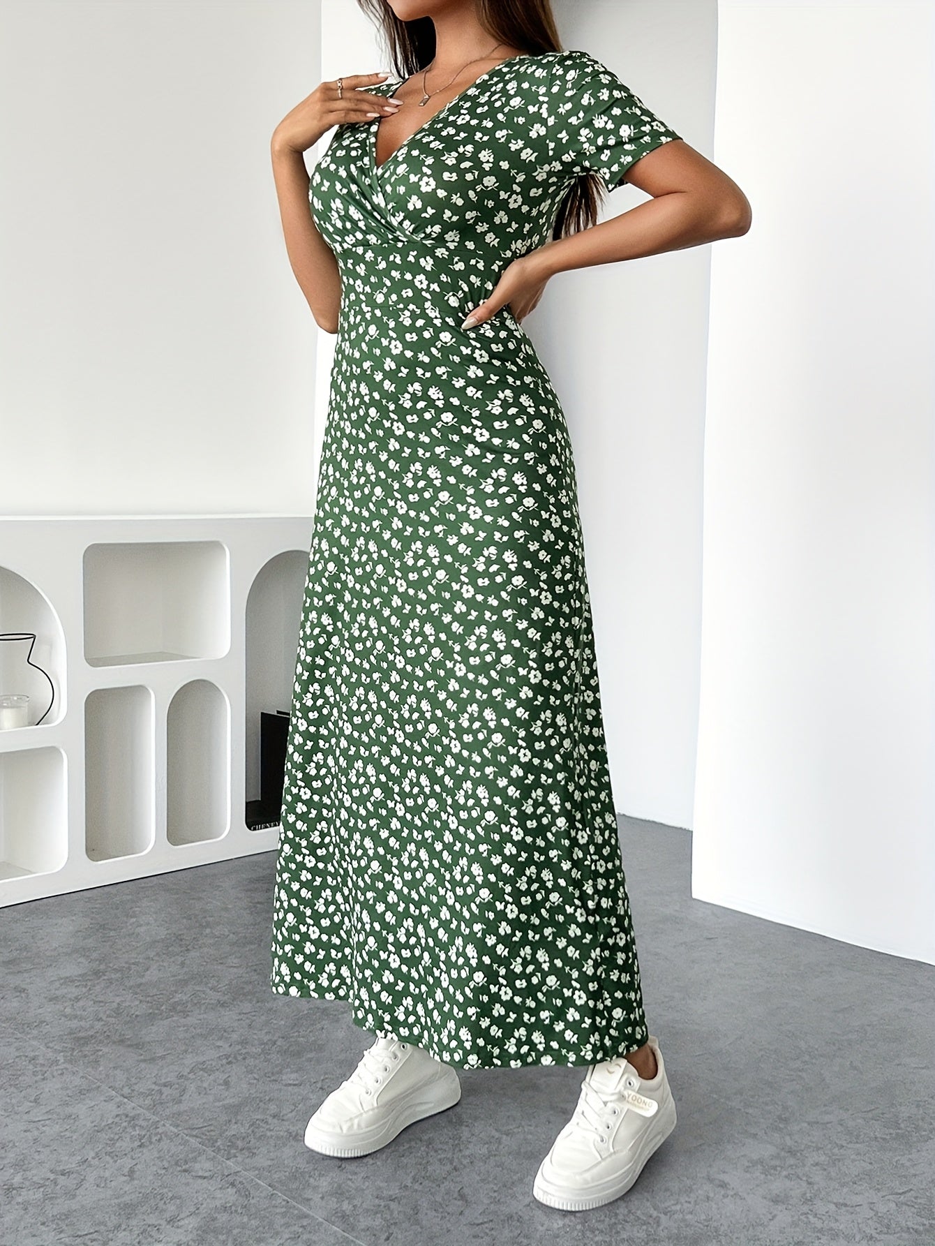 Elizabeth - Floral Maxi Dress