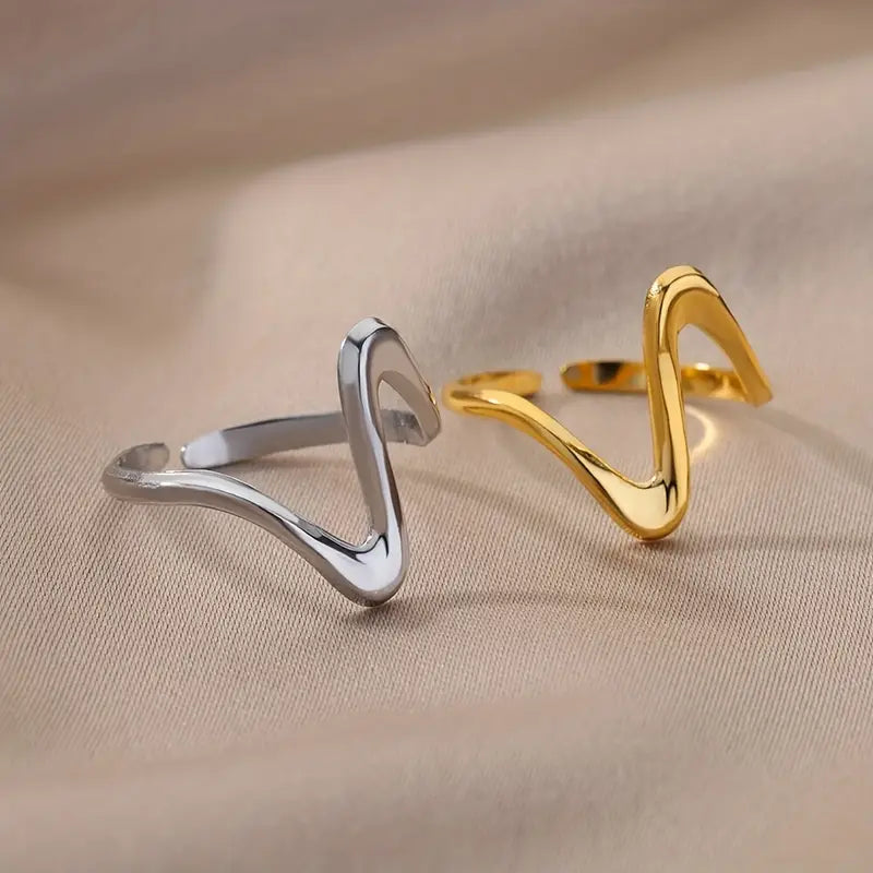 WAVES OF LIFE RING