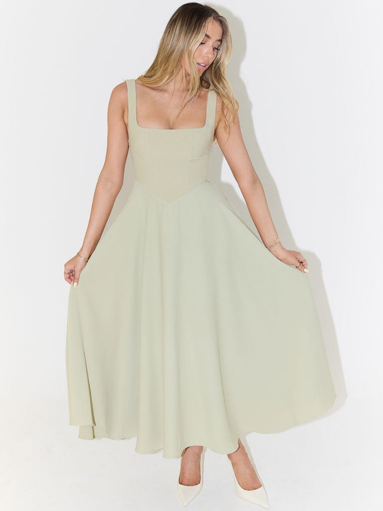 Elizabeth - Elegant Midi Dress