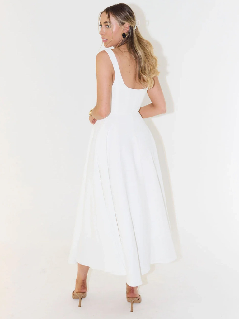 Elizabeth - Elegant Midi Dress