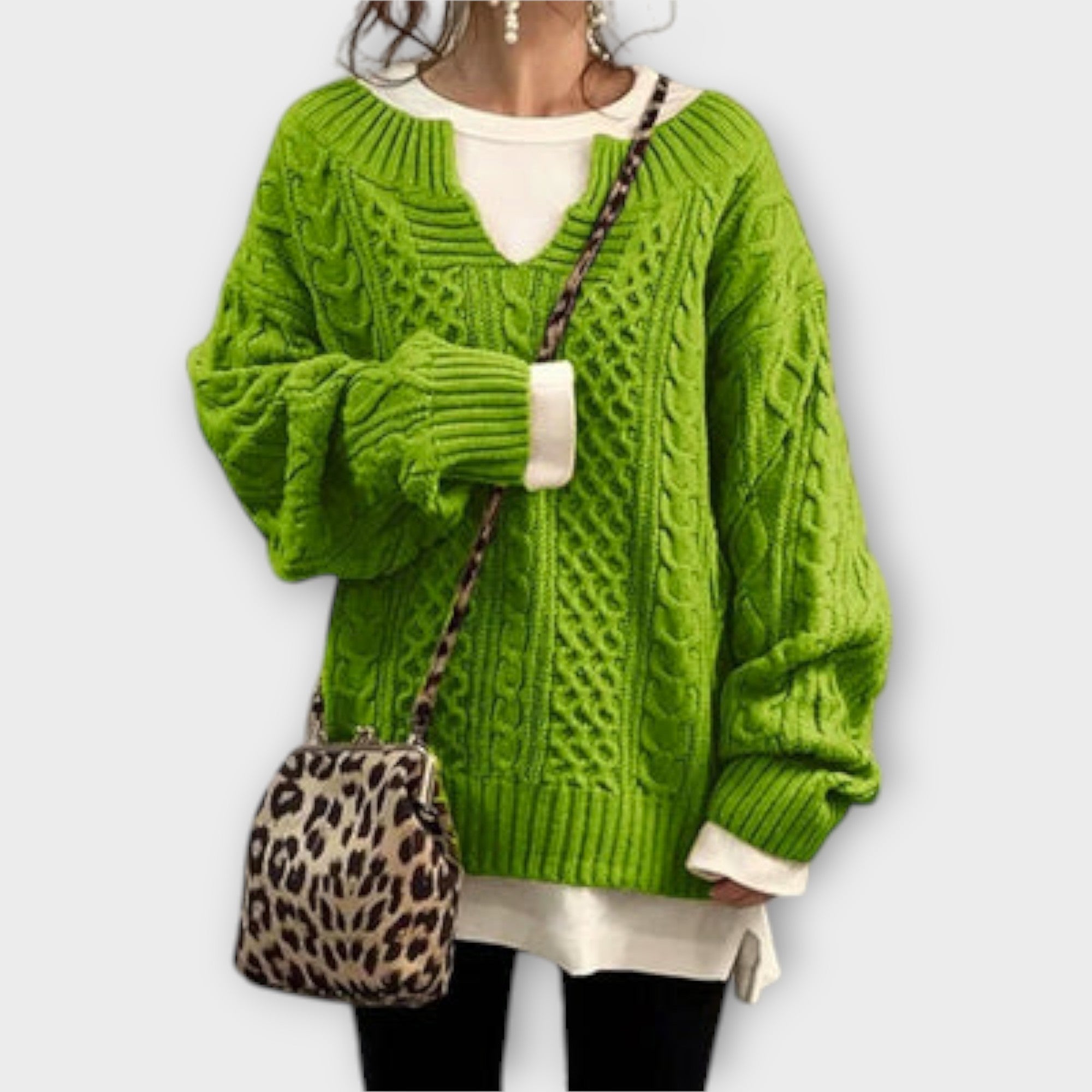 Daisy - Cozy Cable Sweater