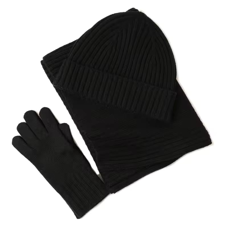 100% CASHMERE WINTERTIME ESSENTIALS