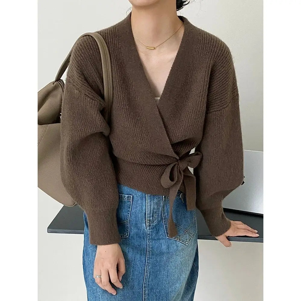 Charlotte - Knitted V-Neck Short Cardigan