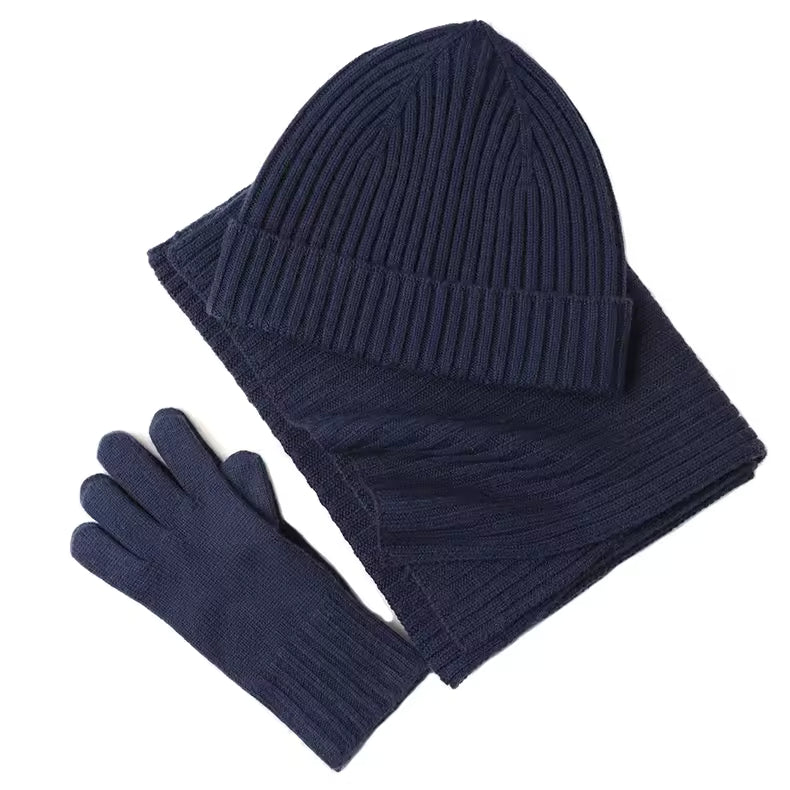 100% CASHMERE WINTERTIME ESSENTIALS