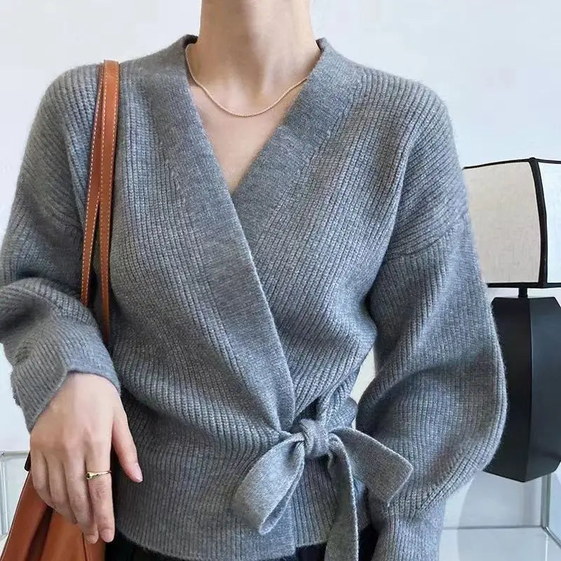 Charlotte - Knitted V-Neck Short Cardigan